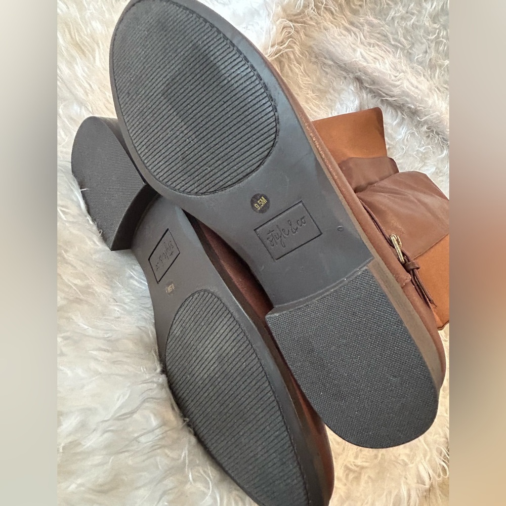 NWT Tall Two Tone Boots Brown Over The Knee Stretch Fit Round Toe Low Heels 9.5 - Picture 5 of 6
